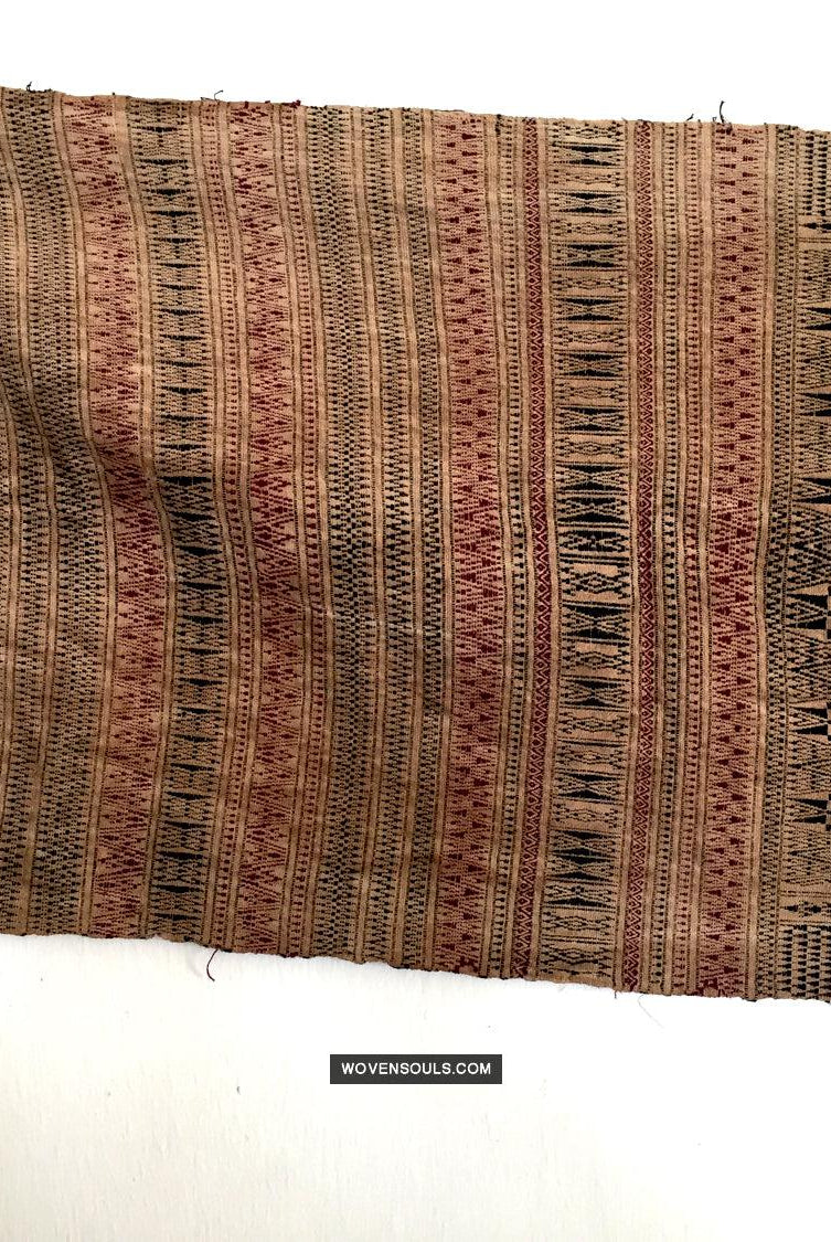 1032 Antique Batak Shaman Head Cloth - WOVENSOULS Antique Vintage Art Interior Decor