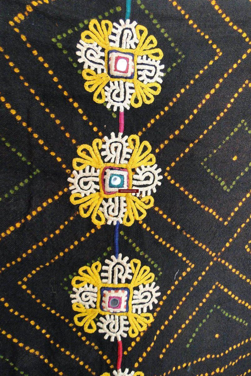 150 exceptionnels Rabari Châle en laine Ludhi avec 11 fleurettes-WOVENSOULS-Antique-Vintage-Textiles-Art-Décor