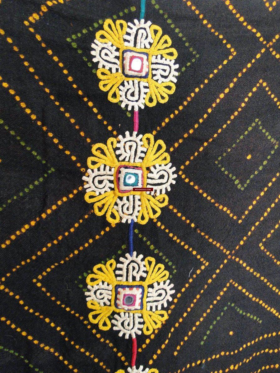 150 Outstanding Rabari Ludhi Wool Shawl with 11 Florettes-WOVENSOULS-Antique-Vintage-Textiles-Art-Decor