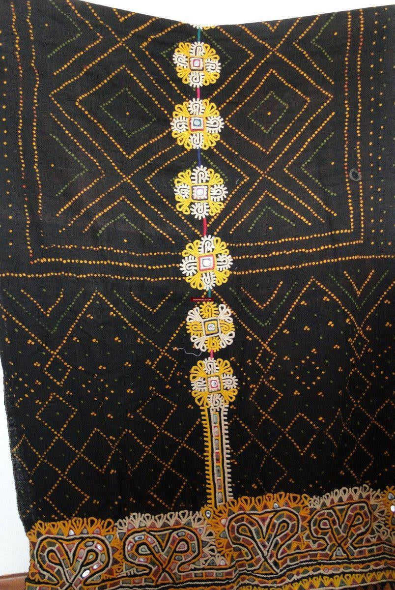 150 exceptionnels Rabari Châle en laine Ludhi avec 11 fleurettes-WOVENSOULS-Antique-Vintage-Textiles-Art-Décor