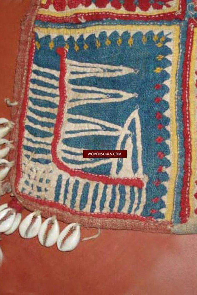 156 Vieux textile tribal brodé Banjara Ghodiyu-WOVENSOULS-Antique-Vintage-Textiles-Art-Décor