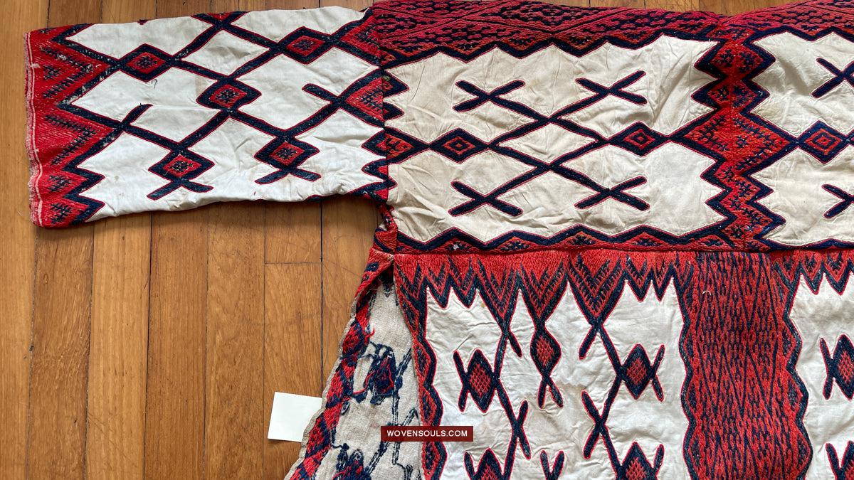 1752 Cape of the Miao People Weining, Ethnic Minority China - Antique Decor Ethnic Art