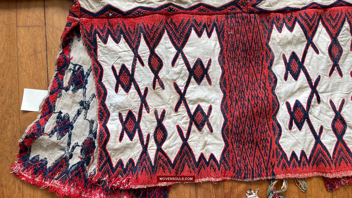 1752 Cape of the Miao People Weining, Ethnic Minority China - Antique Decor Ethnic Art