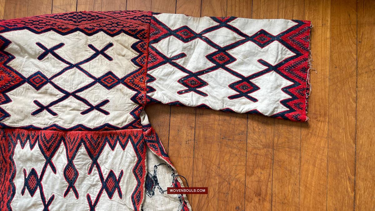 1752 Cape of the Miao People Weining, Ethnic Minority China - Antique Decor Ethnic Art