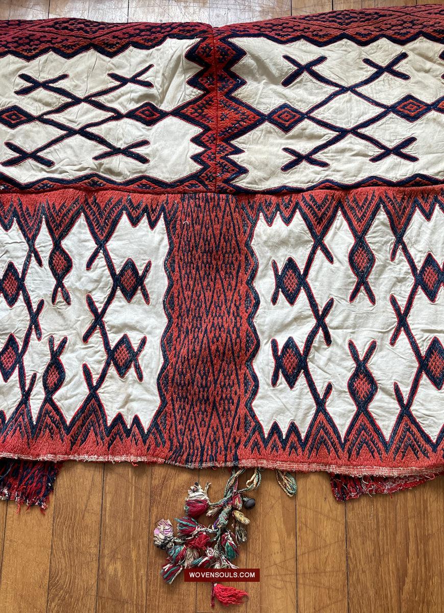 1752 Cape of the Miao People Weining, Ethnic Minority China - Antique Decor Ethnic Art