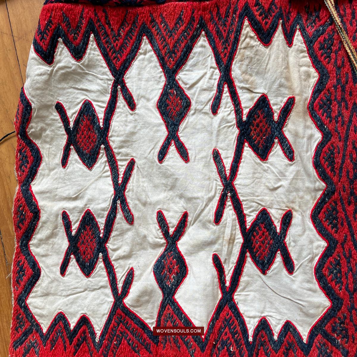 1752 Cape of the Miao People Weining, Ethnic Minority China - Antique Decor Ethnic Art