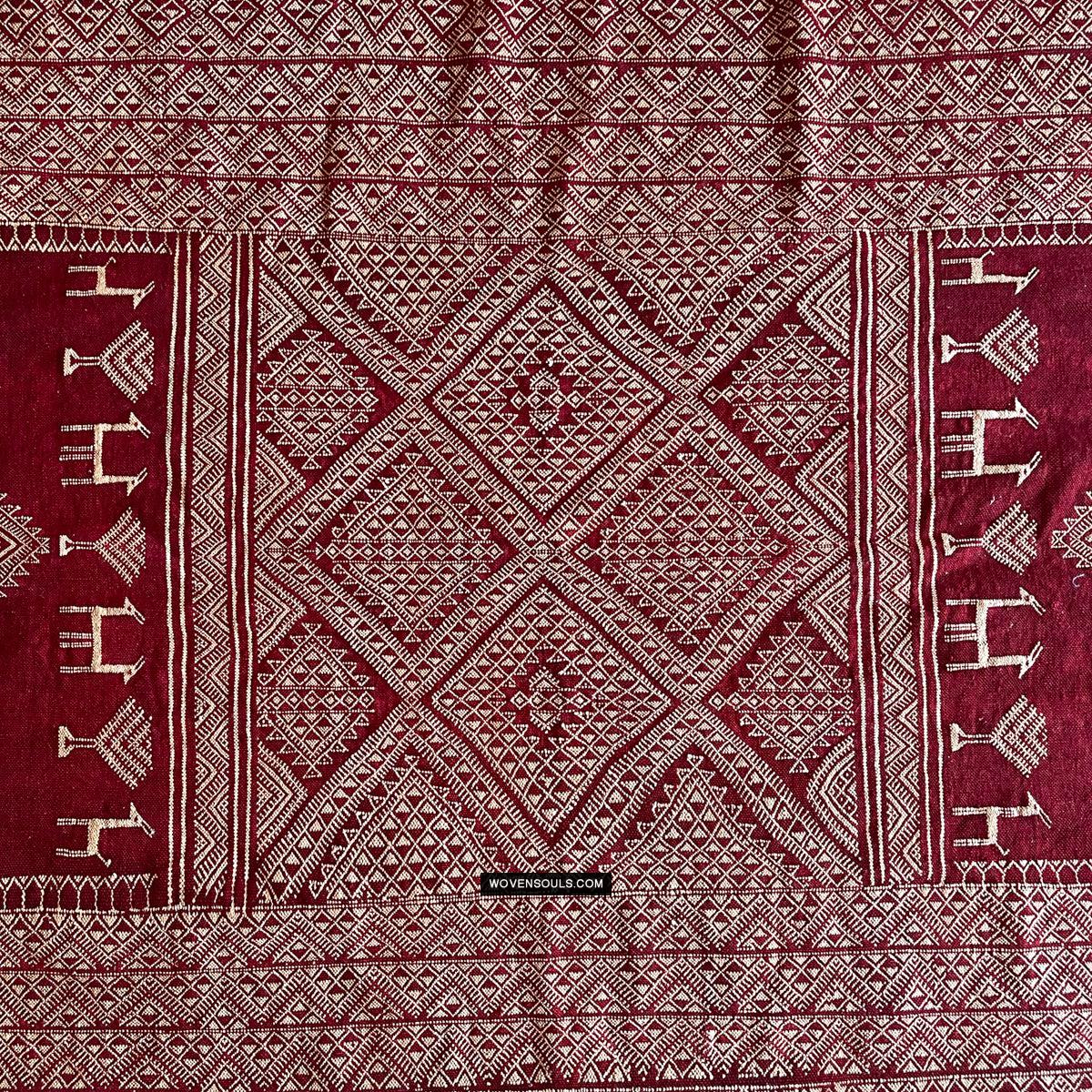 1779 Antique Bakhnoug Shawl w Animal Motifs - Textile Art Masterpiece - Antique Decor Ethnic Art