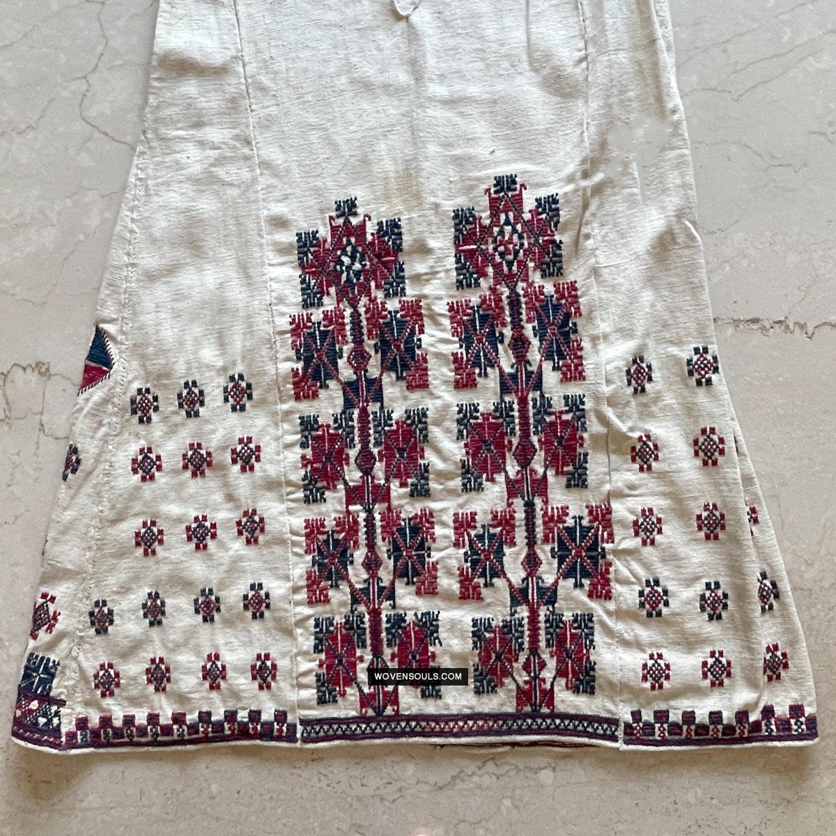 1784 Vintage Anatolian Yuncu Dress with Embroidery - Antique Decor Ethnic Art