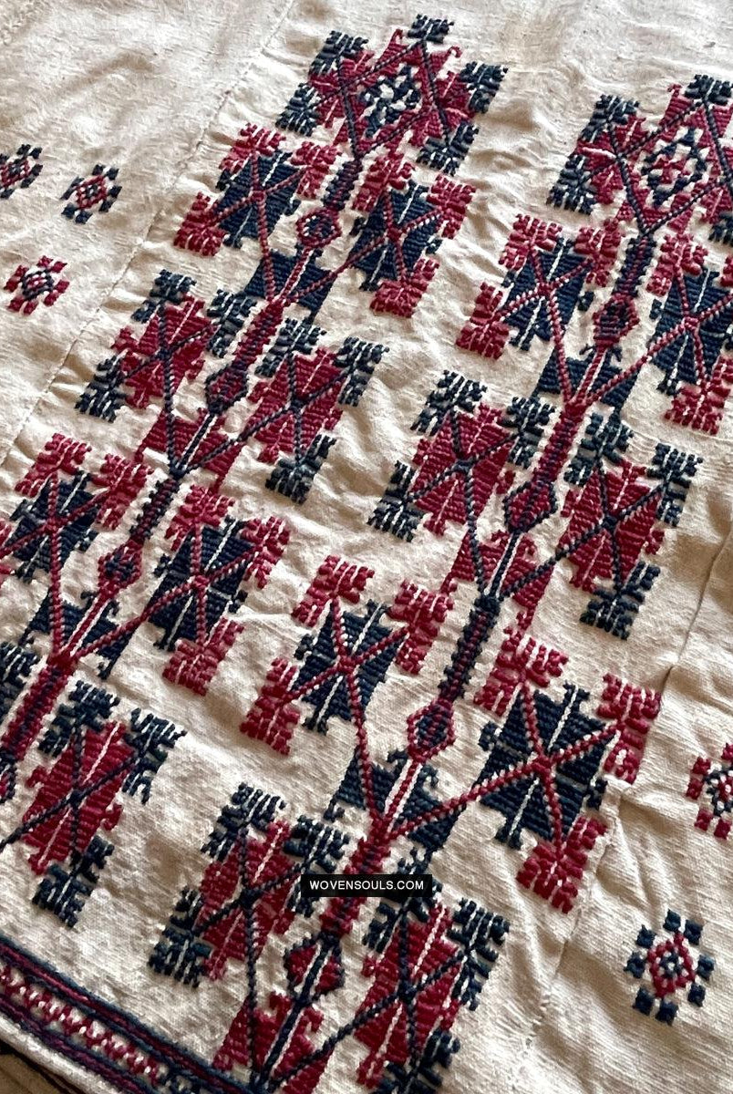 1784 Robe Yuncu anatolienne vintage avec broderie - Décor antique Art ethnique