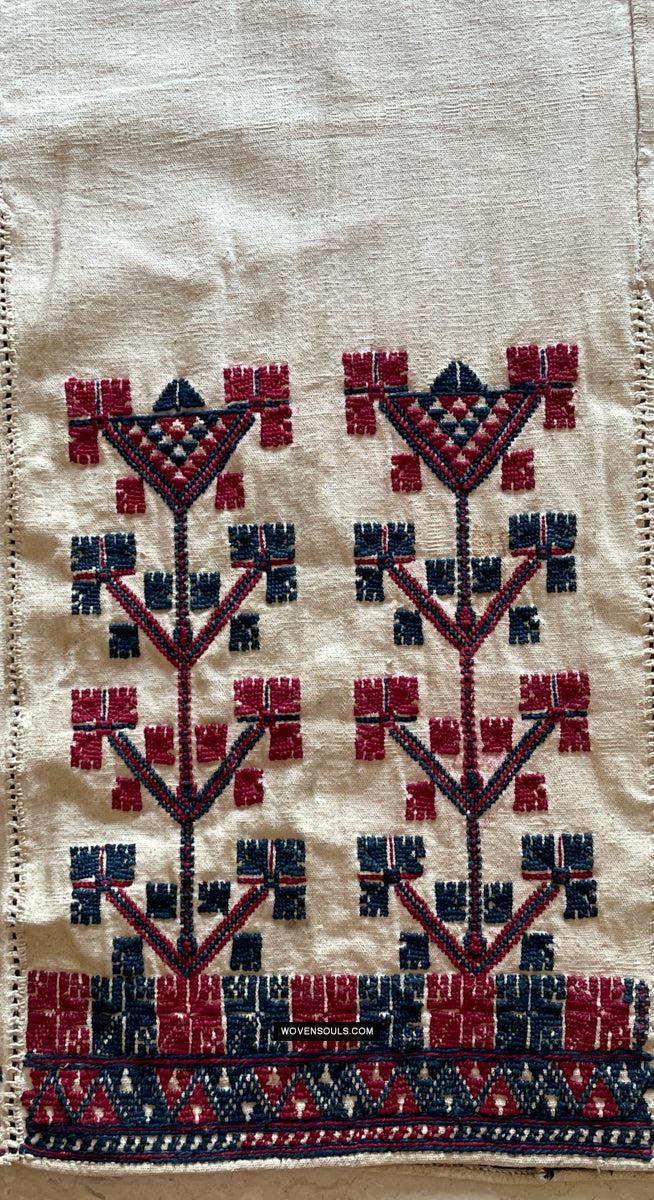 1784 Vintage Anatolian Yuncu Dress with Embroidery - Antique Decor Ethnic Art