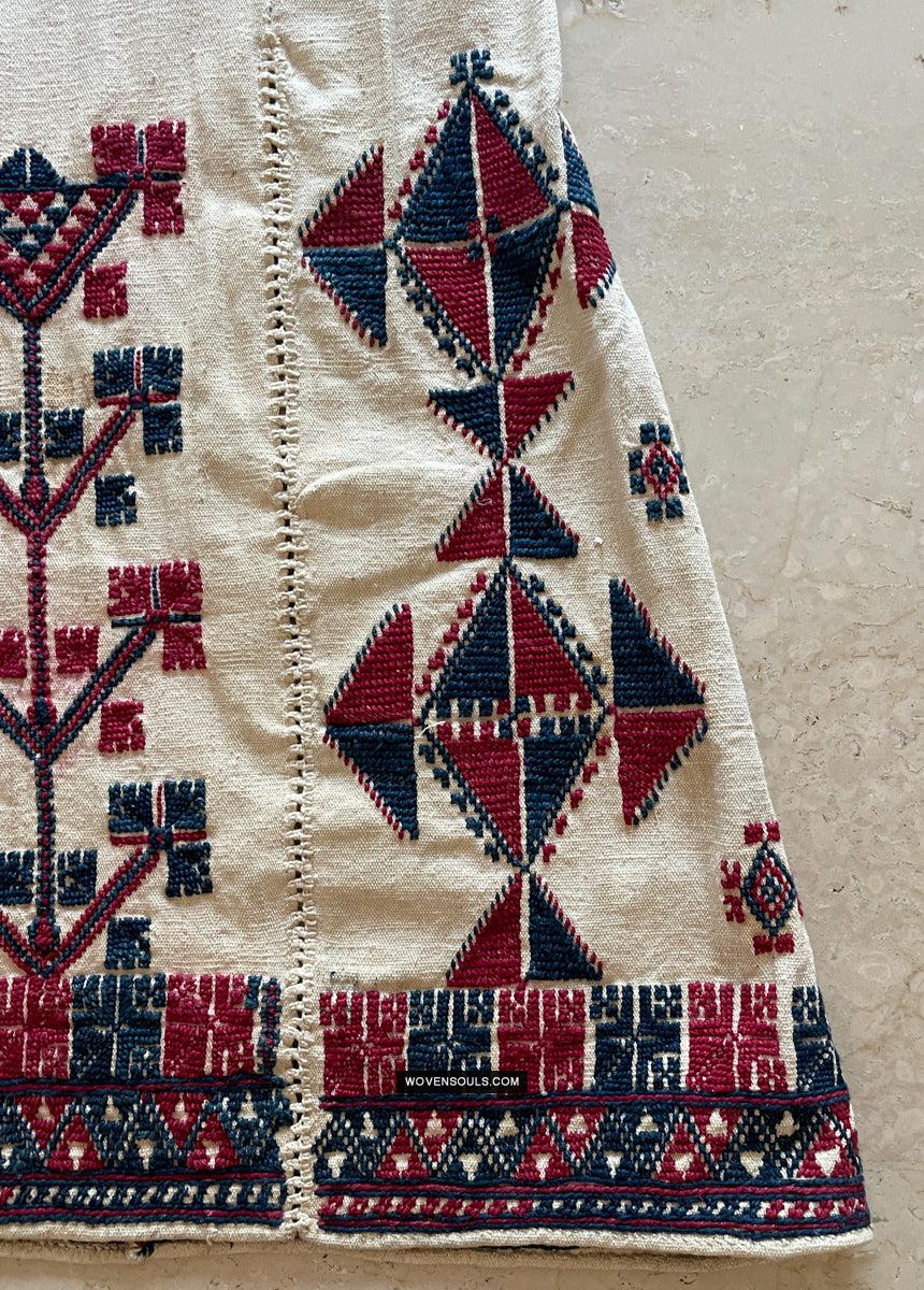 1784 Vintage Anatolian Yuncu Dress with Embroidery - Antique Decor Ethnic Art