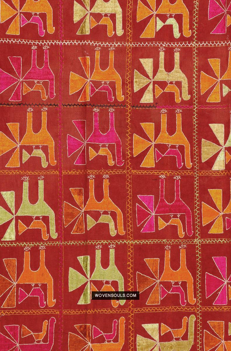 1797 Antique Rare Phulkari with Bird motif - WOVENSOULS Antique Textiles & Art Gallery