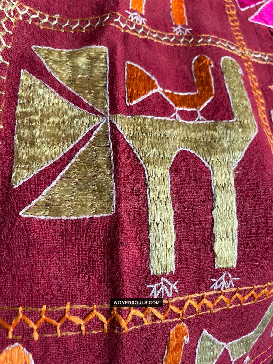 1797 Antique Rare Phulkari with Bird motif - WOVENSOULS Antique Textiles & Art Gallery