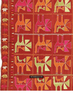 1797 Antique Rare  Phulkari with Bird motif - WOVENSOULS Antique Textiles & Art Gallery