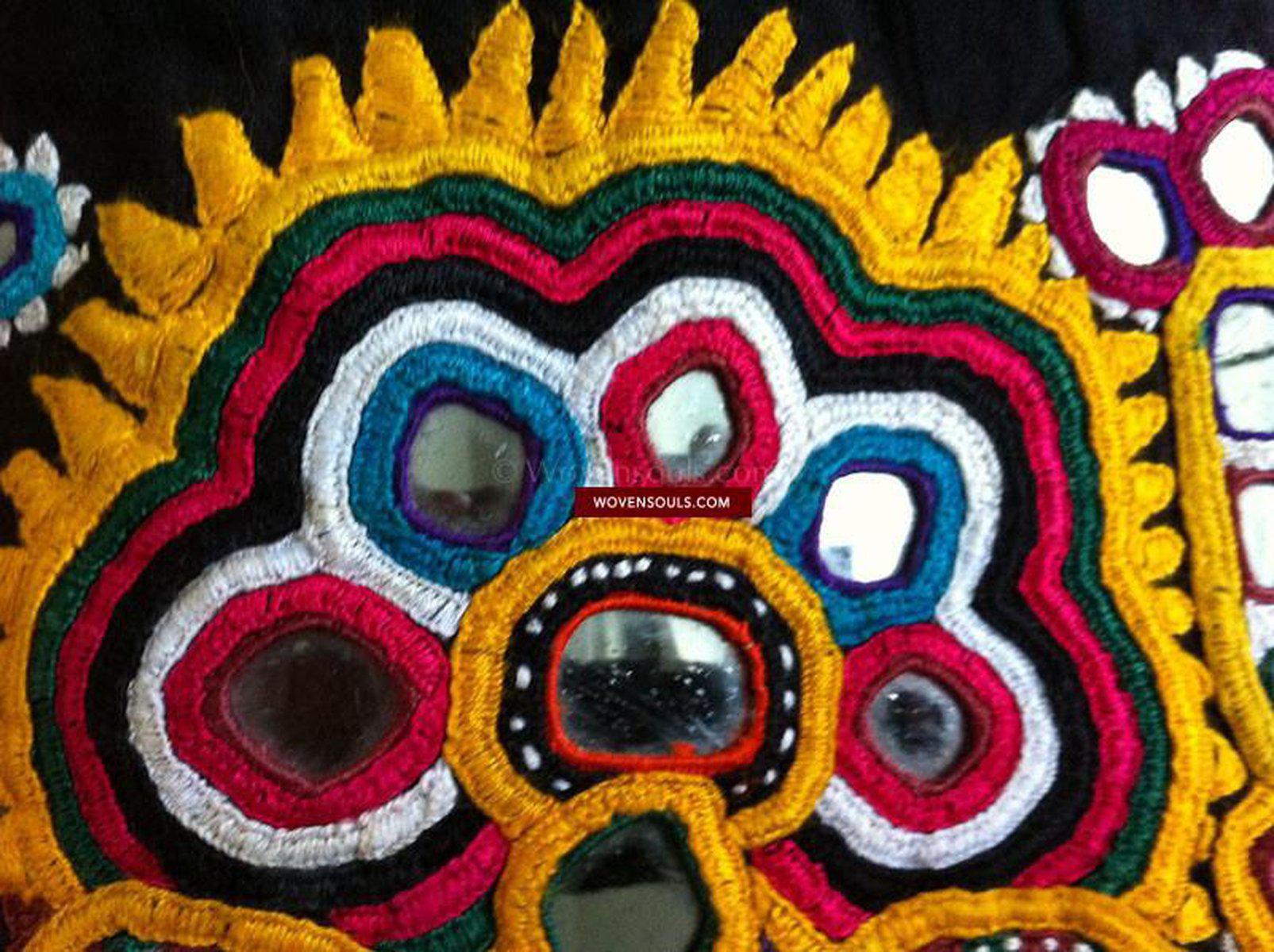 189 Vintage Indian Tribal Embroidery Shawl Veil odhana-WOVENSOULS-Antique-Vintage-Textiles-Art-Decor