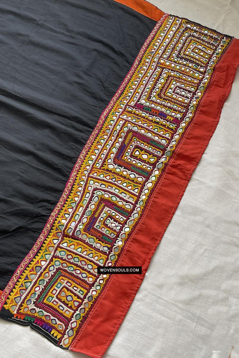 190 Cotton Ludhi Shawl of the Rabari People - Antique Decor Ethnic Art
