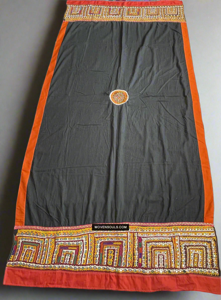 190 Cotton Ludhi Shawl of the Rabari People - Antique Decor Ethnic Art