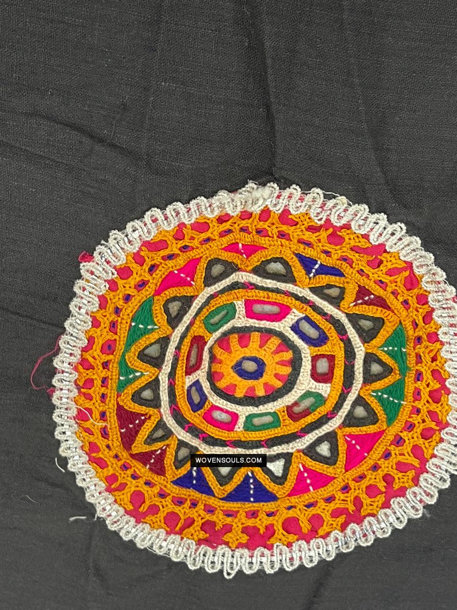 190 Cotton Ludhi Shawl of the Rabari People - Antique Decor Ethnic Art