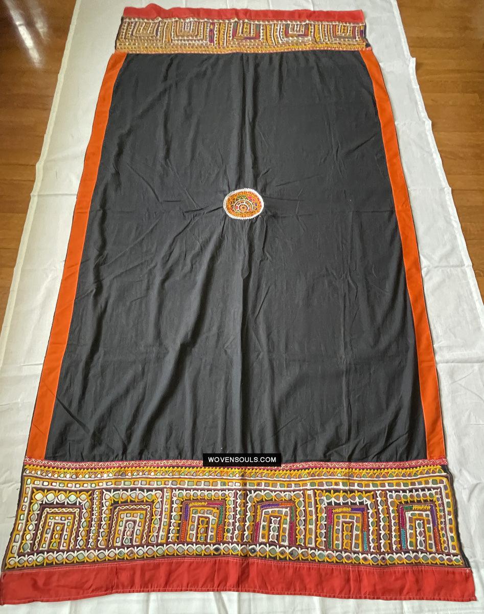 190 Cotton Ludhi Shawl of the Rabari People - Antique Decor Ethnic Art