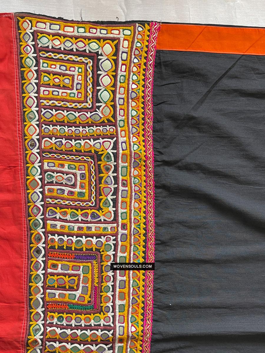 190 Cotton Ludhi Shawl of the Rabari People - Antique Decor Ethnic Art
