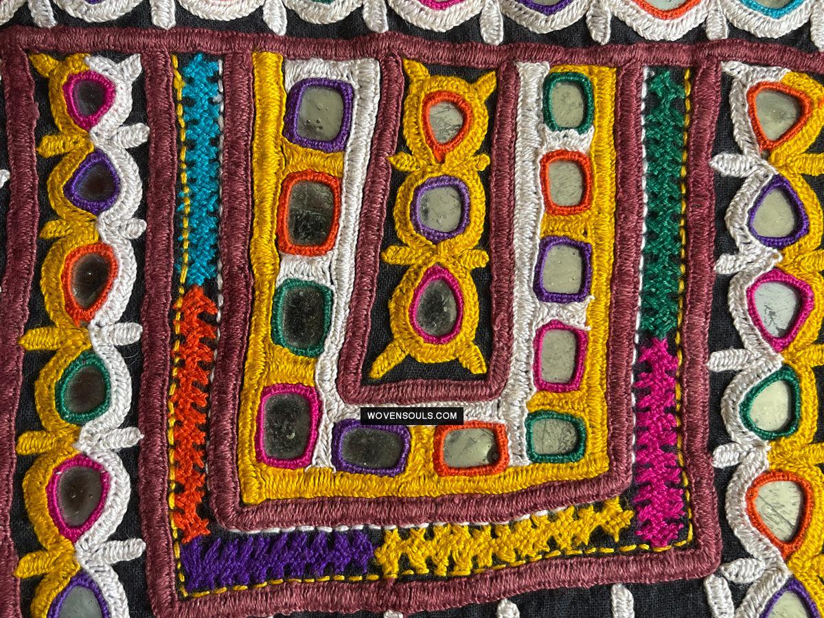 190 Cotton Ludhi Shawl of the Rabari People - Antique Decor Ethnic Art