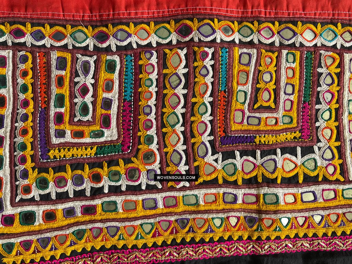 190 Cotton Ludhi Shawl of the Rabari People - Antique Decor Ethnic Art