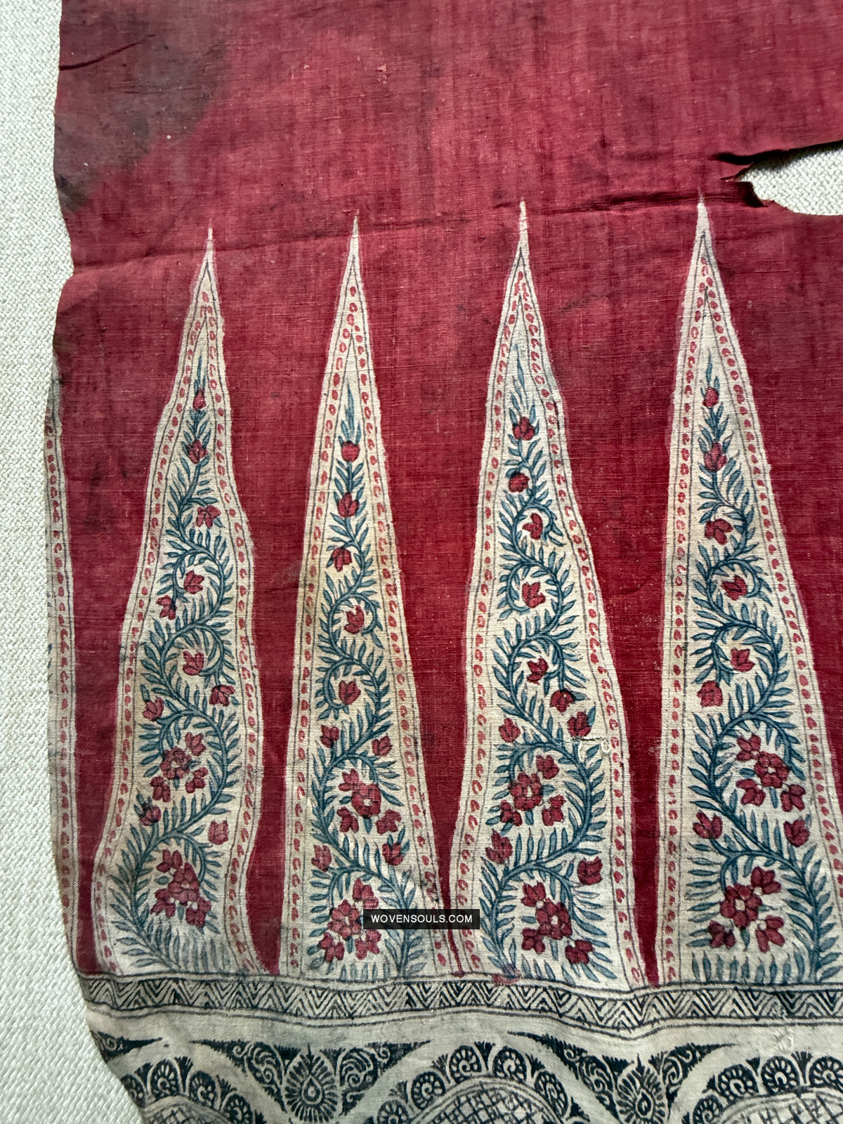 2060 Antique Indian Trade Cloth Kalamkari Textile Toraja Fragment-Museum-quality Decor and Ethnographic Art Gallery