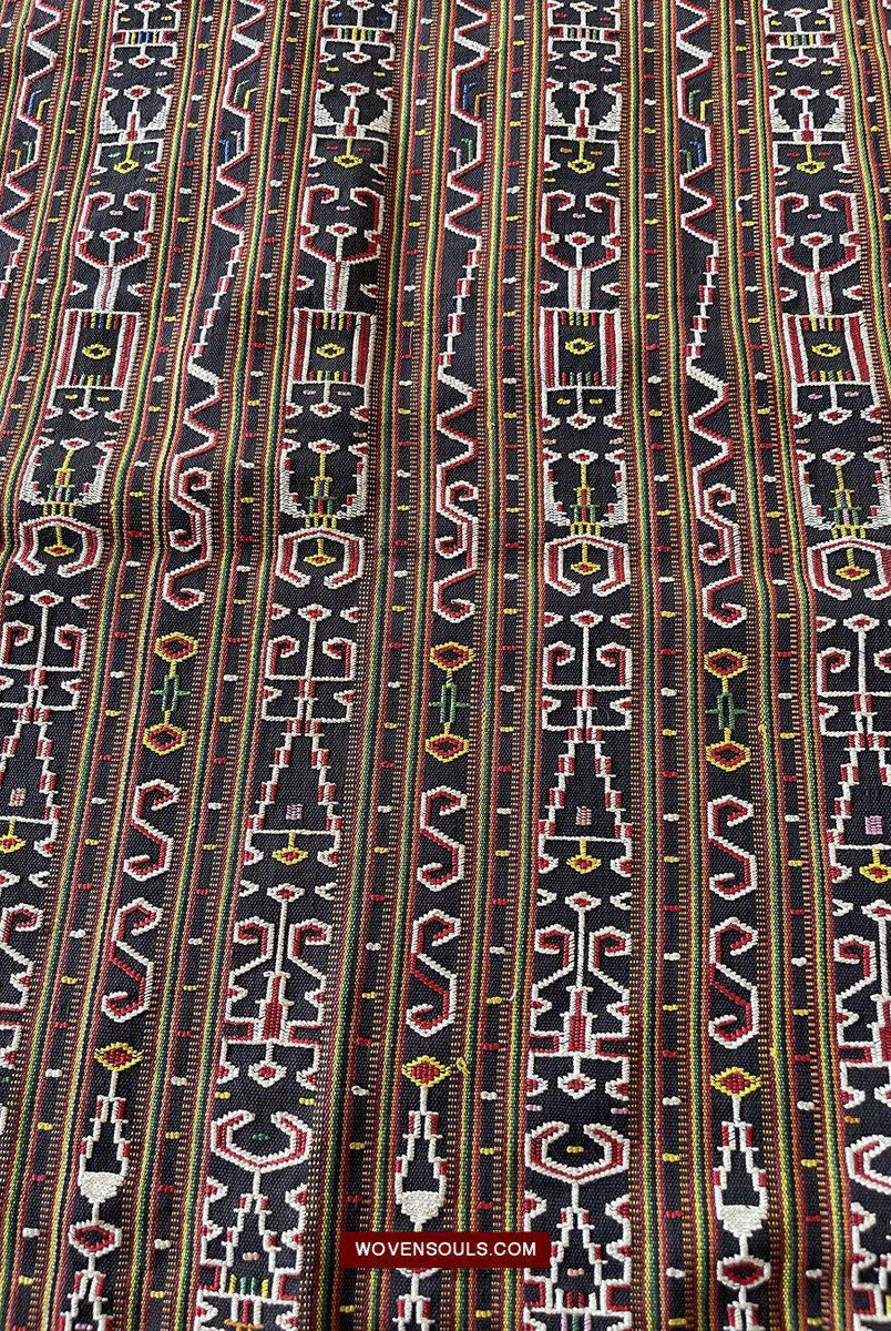 210 Rare jupe Sungit tissée vintage de Bornéo avec motif de consommation humaine-WOVENSOULS-Antique-Vintage-Textiles-Art-Décor
