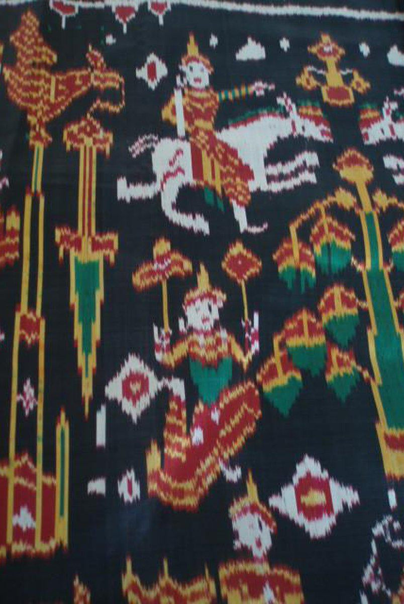 219 Pidan Pedan Seide Ikat buddhistische Wandbehang Textilkunst-WOVENSOULS-Antike-Vintage-Textilien-Kunst-Dekor