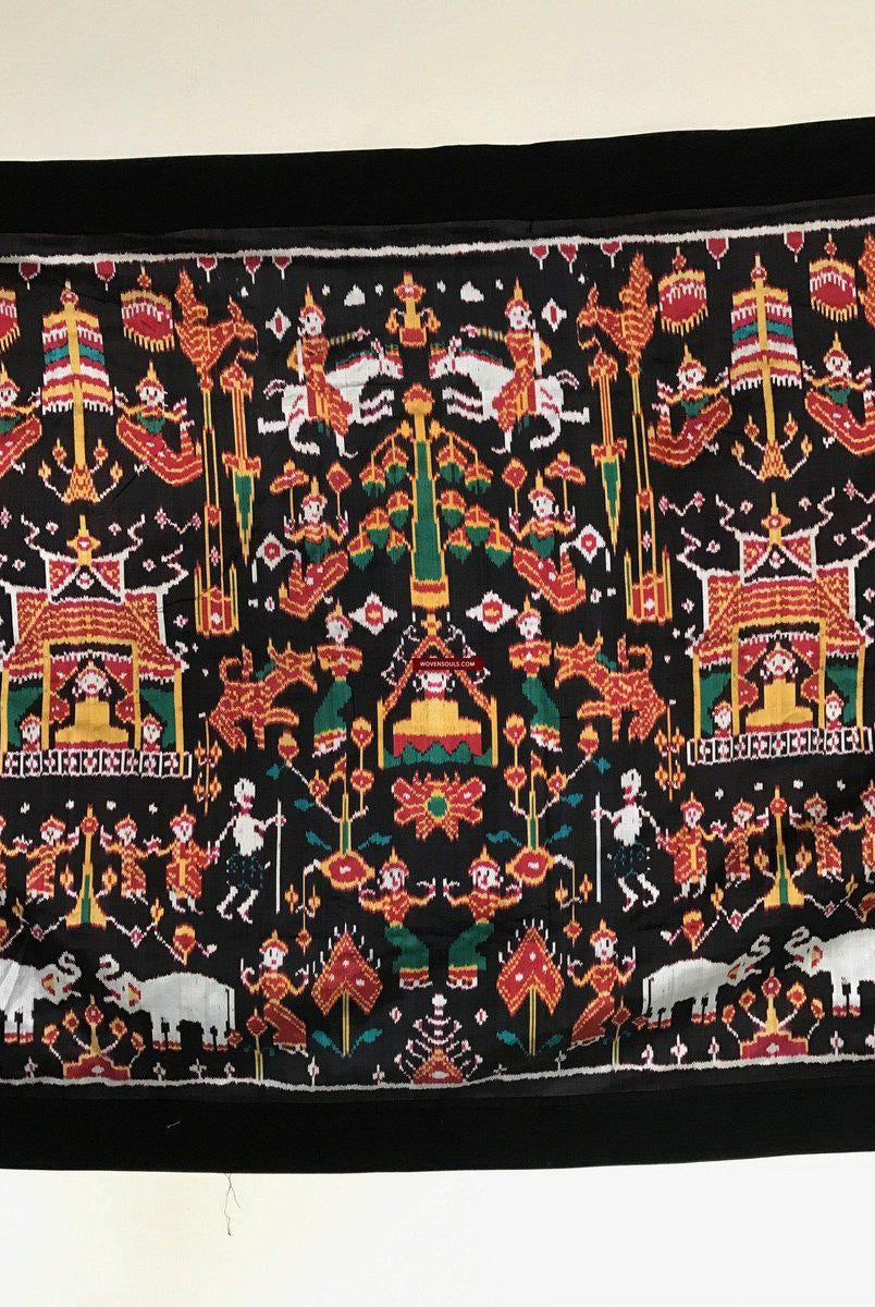 219 Pidan Pedan Seide Ikat buddhistische Wandbehang Textilkunst-WOVENSOULS-Antike-Vintage-Textilien-Kunst-Dekor