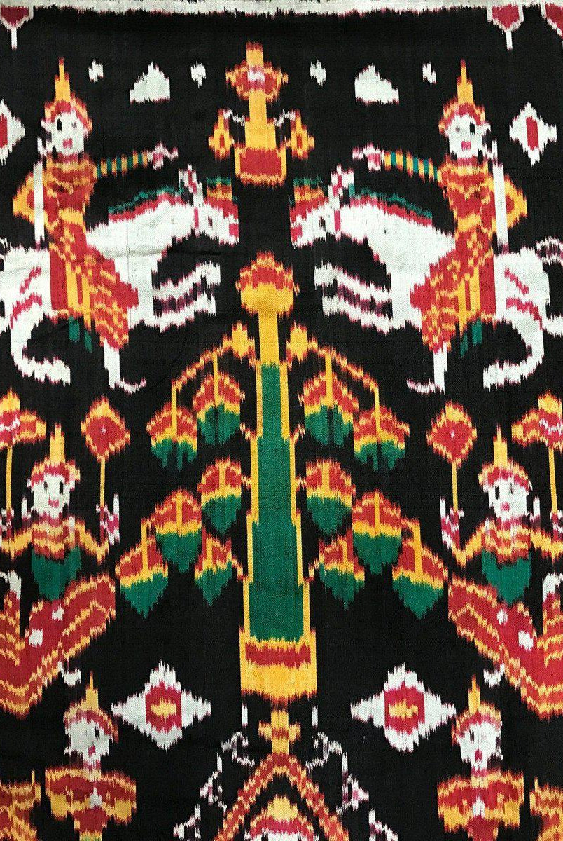 219 Pidan Pedan Seide Ikat buddhistische Wandbehang Textilkunst-WOVENSOULS-Antike-Vintage-Textilien-Kunst-Dekor