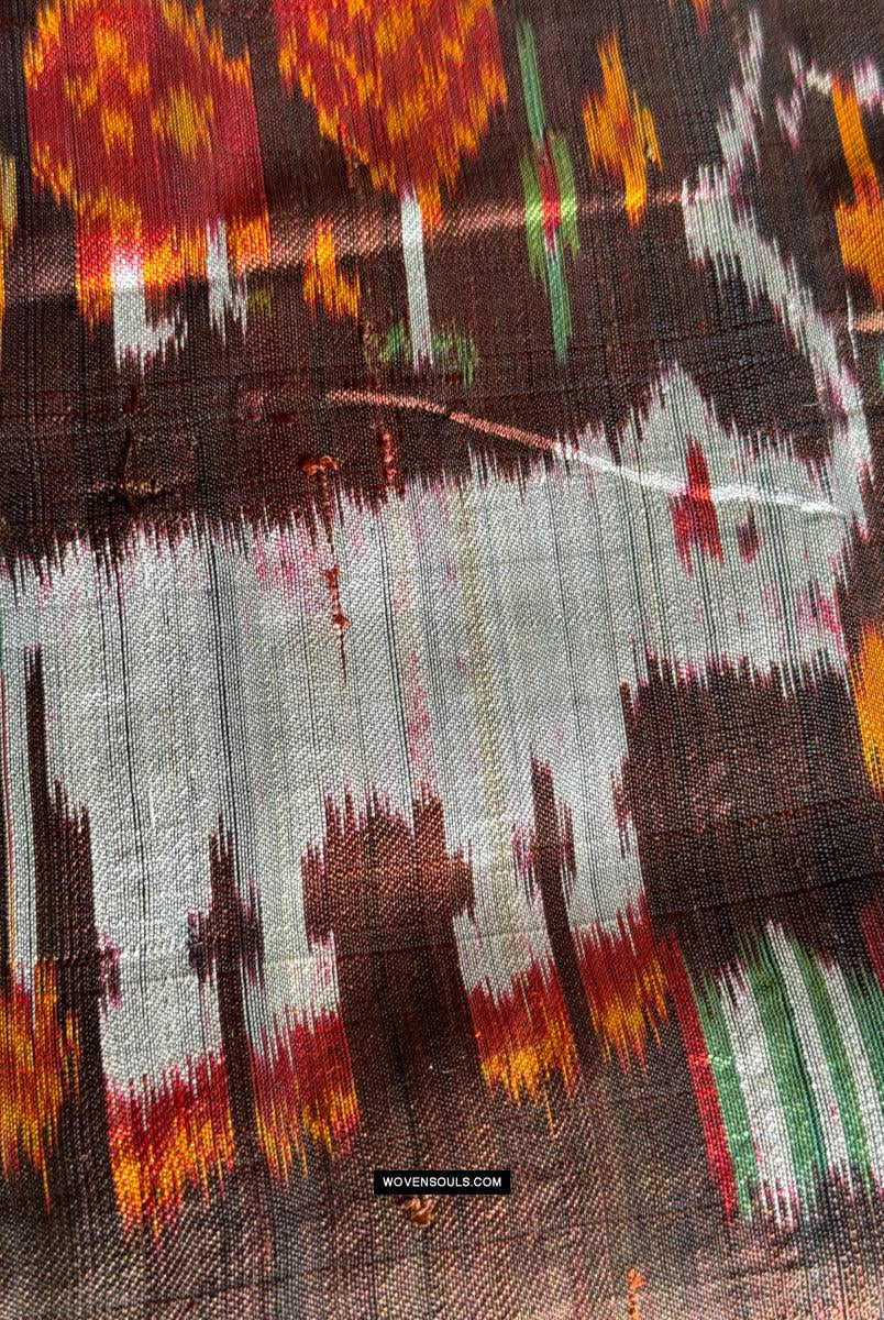 223-Ein kambodschanischer Seiden-Ikat-Pidan-Pedan-Tempelbehang
