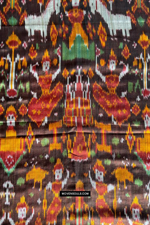223-Ein kambodschanischer Seiden-Ikat-Pidan-Pedan-Tempelbehang