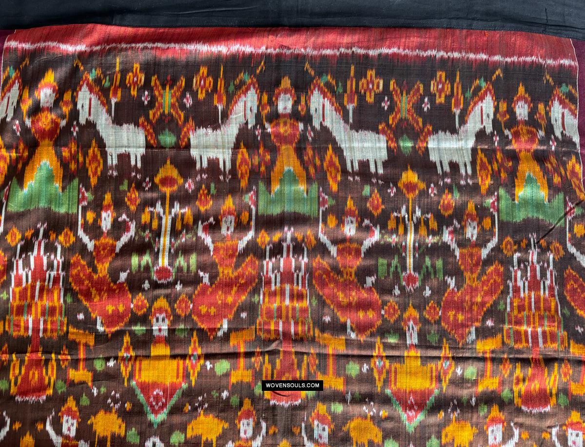 223-Un tempio cambogiano in seta Ikat Pidan Pedan appeso