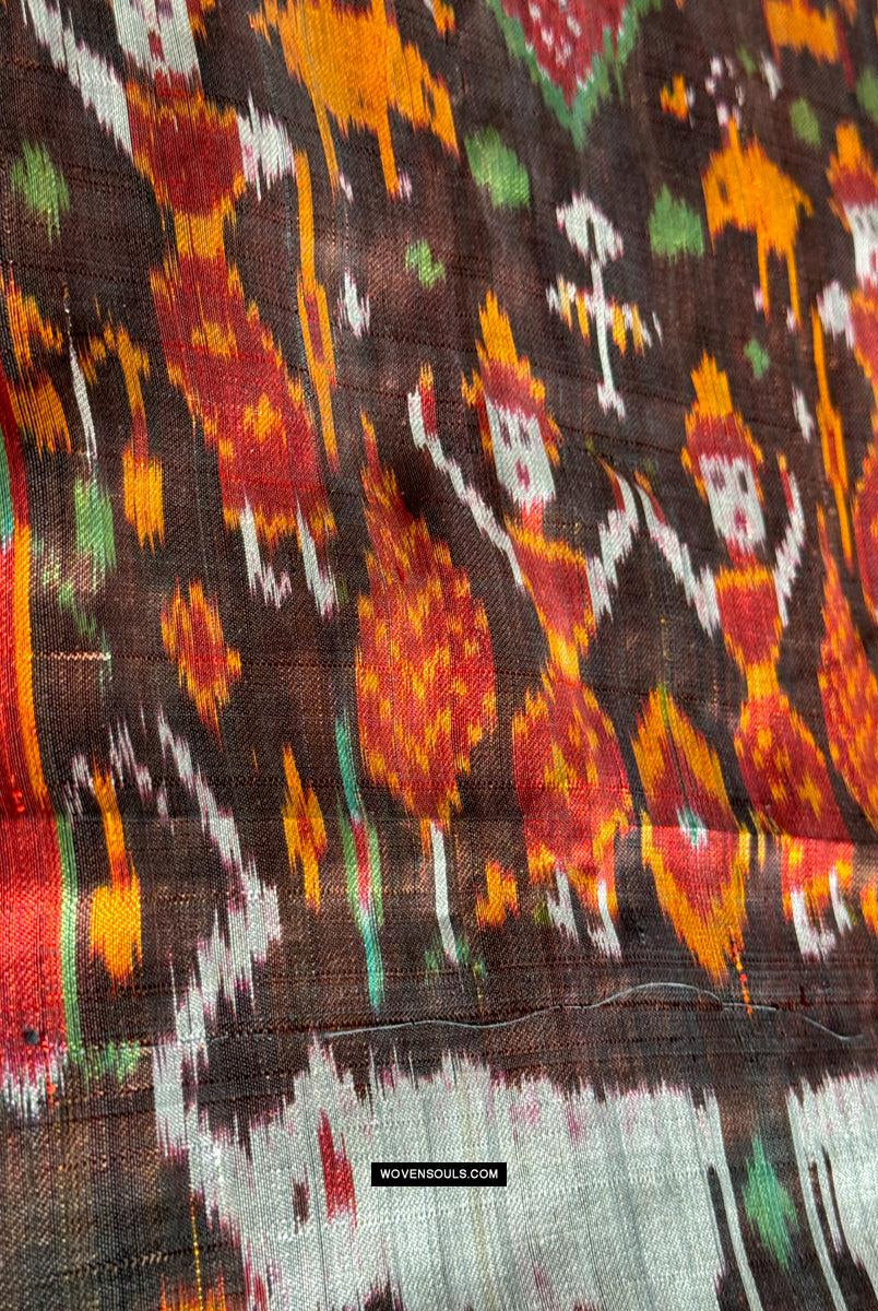 223-C Kambodschanischer Seiden-Ikat-Pidan-Pedan-Tempelbehang