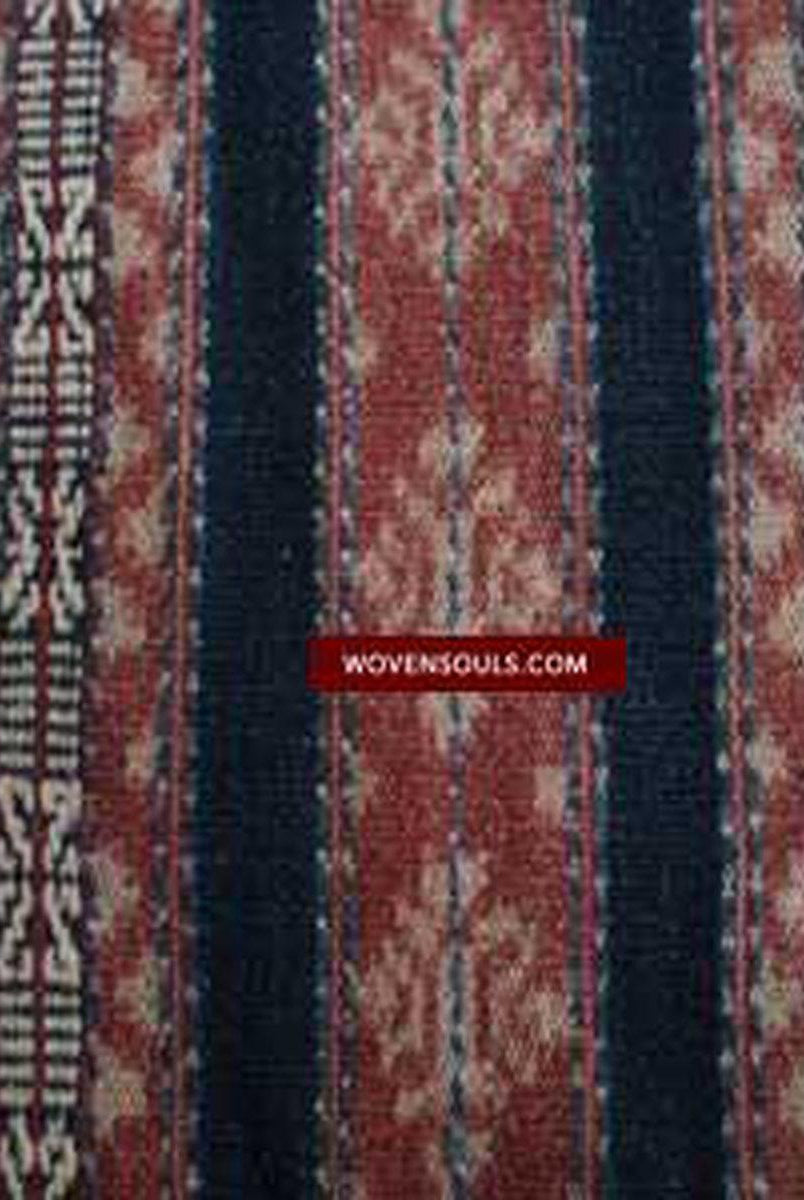 224 VERKAUFT Antiker Ikat-Sarong mit Indigo von Sawu-WOVENSOULS-Antike-Vintage-Textilien-Kunst-Dekor
