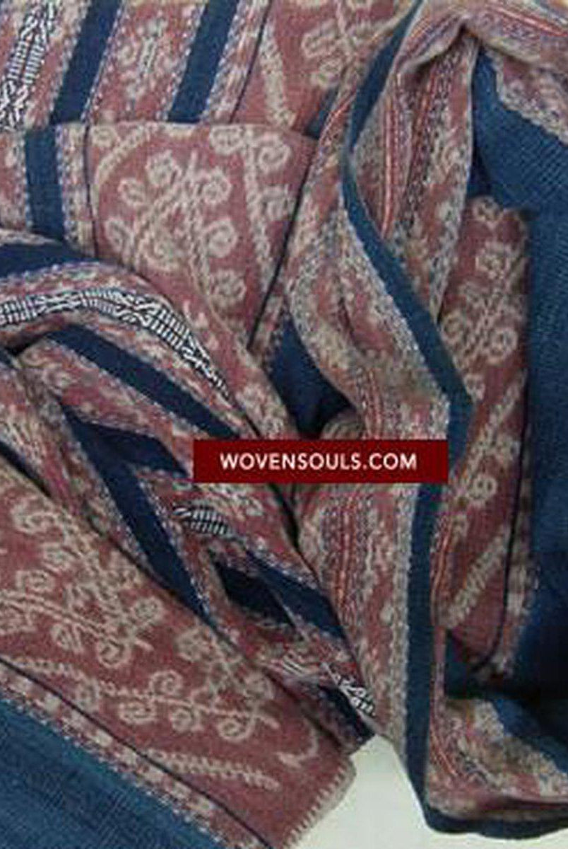 224 VERKAUFT Antiker Ikat-Sarong mit Indigo von Sawu-WOVENSOULS-Antike-Vintage-Textilien-Kunst-Dekor