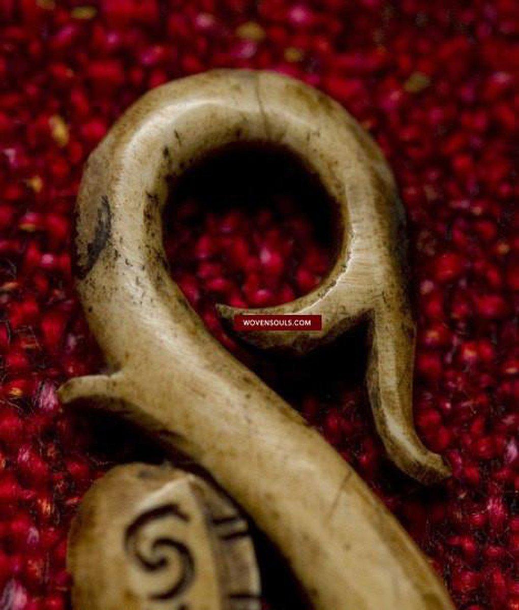 235 Boucle d'oreille antique en os Dayak Ornement Dayak-WOVENSOULS-Antique-Vintage-Textiles-Art-Décor