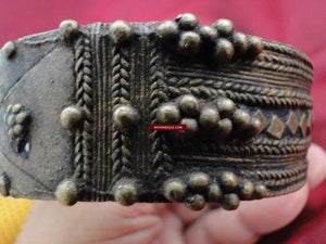 251 Old Tribal Armband Jewelry - Odisha-WOVENSOULS-Antique-Vintage-Textiles-Art-Decor