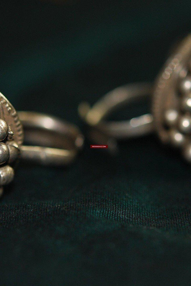 339 vecchi anelli in argento Kaandaa Phool Toe - gioielli indiani con significato culturale -WOVENSOULS-Arredamento artistico-tessile-vintage-antico