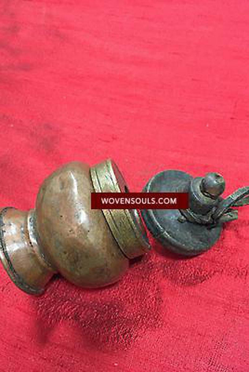 390 VENDU Pot de Lama Tibétain Antique - Objet de Collection Rare du Tibet-WOVENSOULS-Antique-Vintage-Textiles-Art-Décor