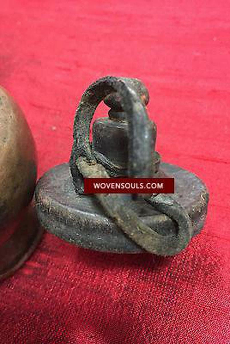 390 VENDU Pot de Lama Tibétain Antique - Objet de Collection Rare du Tibet-WOVENSOULS-Antique-Vintage-Textiles-Art-Décor