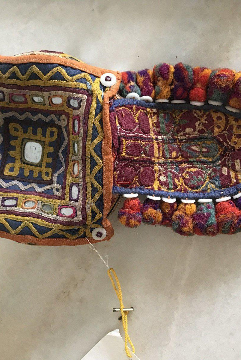 455 VENDU vintage Indhoni Brodé Pot Holder-WOVENSOULS-Antique-Vintage-Textiles-Art-Décor