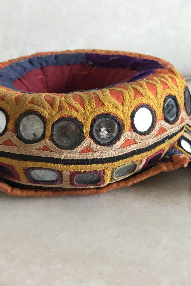 455 VENDU vintage Indhoni Brodé Pot Holder-WOVENSOULS-Antique-Vintage-Textiles-Art-Décor
