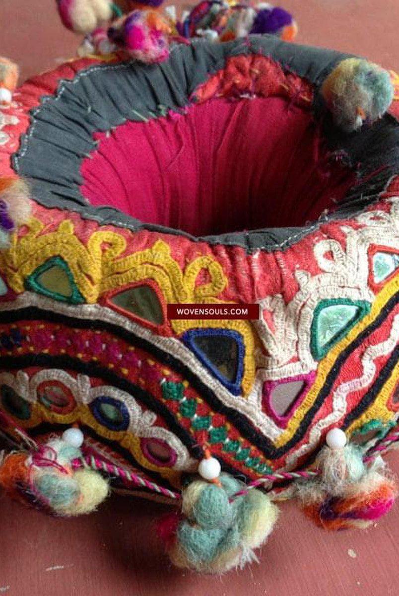 456 VENDU vintage Indhoni Brodé Pot Holder-WOVENSOULS-Antique-Vintage-Textiles-Art-Décor