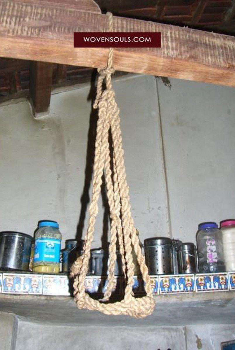 457 Vieux support de pot de beurre brodé Indhoni suspendu-WOVENSOULS-Antique-Vintage-Textiles-Art-Décor