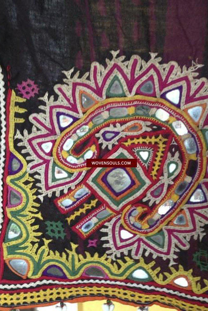 466 Superb Old Kutch SHawl Textile - Rare Square format-WOVENSOULS-Antique-Vintage-Textiles-Art-Decor