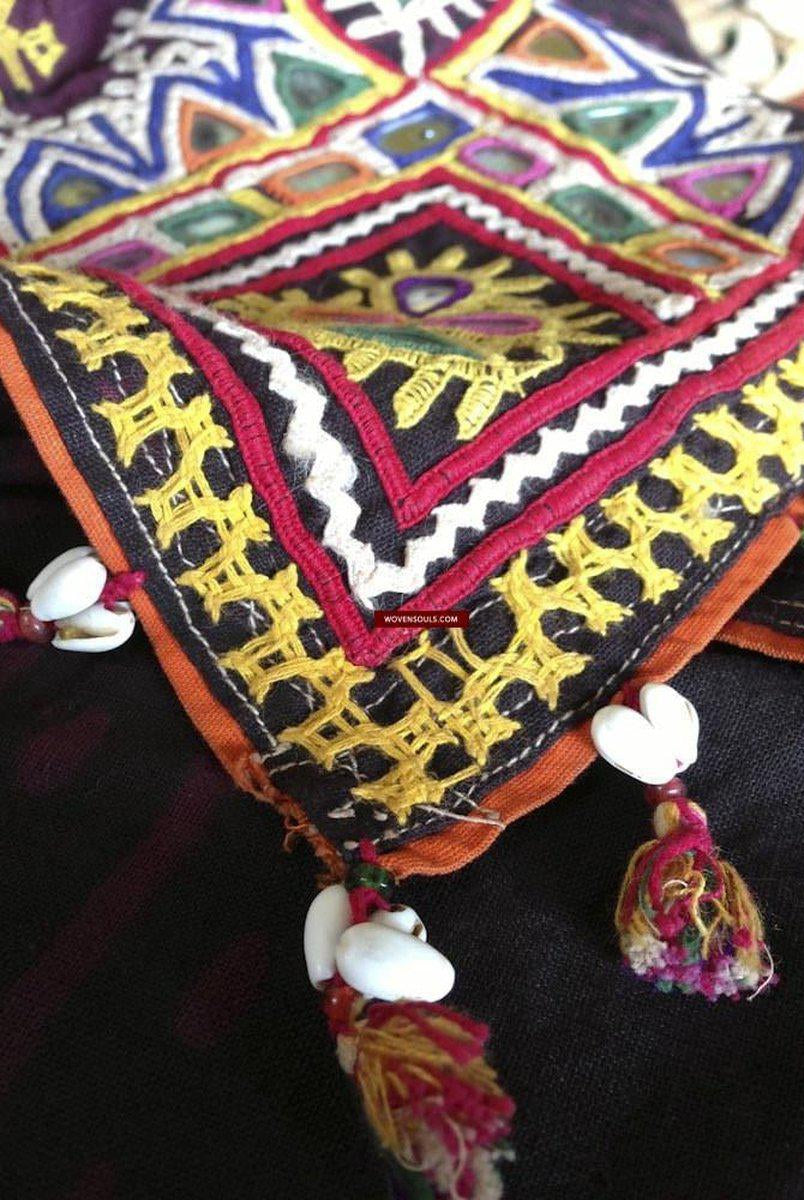 466 Superb Old Kutch SHawl Textile - Rare Square format-WOVENSOULS-Antique-Vintage-Textiles-Art-Decor