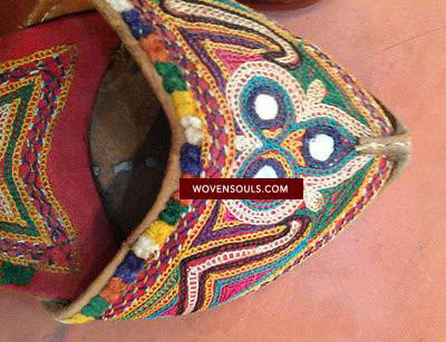469 Vintage Tribal Mojri Slipper with Embroidery & Mirrorwork-WOVENSOULS-Antique-Vintage-Textiles-Art-Decor