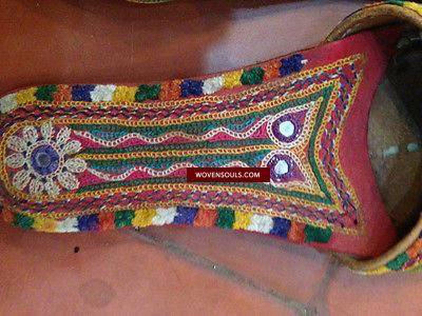 469 Vintage Tribal Mojri Slipper with Embroidery & Mirrorwork-WOVENSOULS-Antique-Vintage-Textiles-Art-Decor